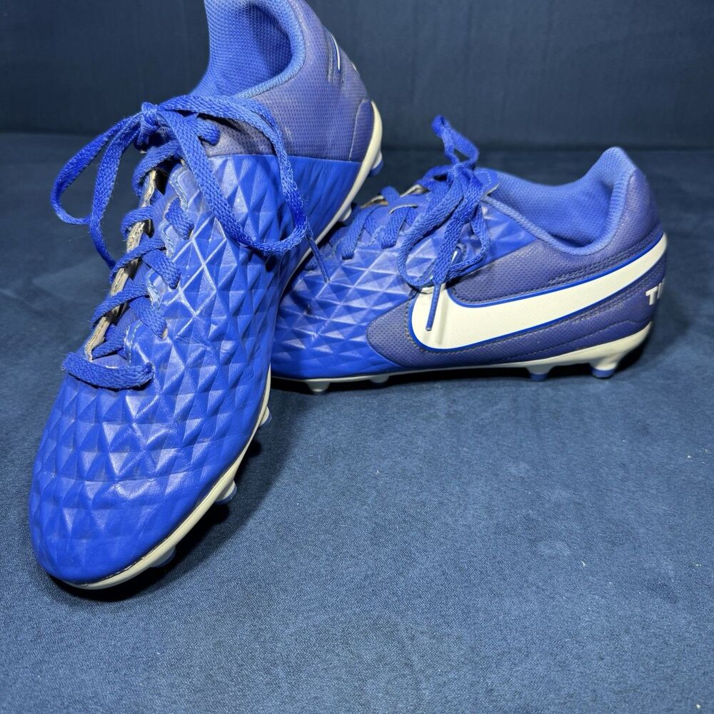 Nike Tiempo Soccer Cleats Youth Size 6Y Blue White FG Firm Ground Shoes